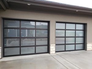 Contemporary_Aluminum_Frosted_Tempered_Glass_Garage_Door